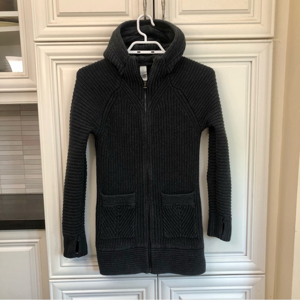 Ivivva by Lululemon girl’s cardigan sweater